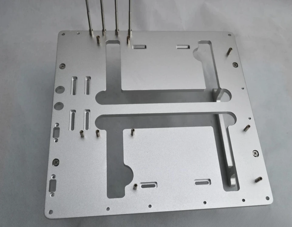 علبة كمبيوتر مفتوحة من نوع Min - مراجعة Aluminum Open Frame Test Bench Water Cooling وسعره